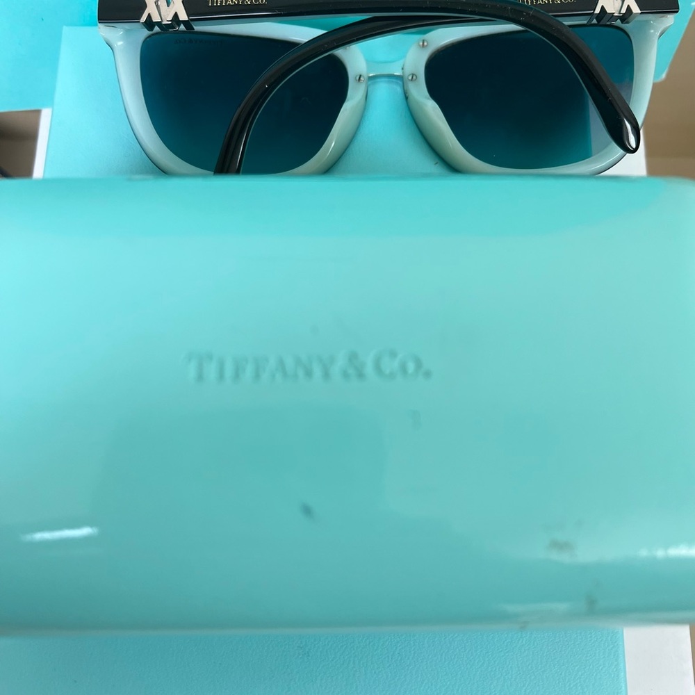🔴Authentic Tiffany & Co. Black Sunglasses🔴 - Picture 5 of 11